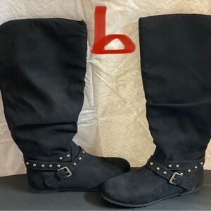LADIES SZ 6 BLACK VELVET BOOTS
